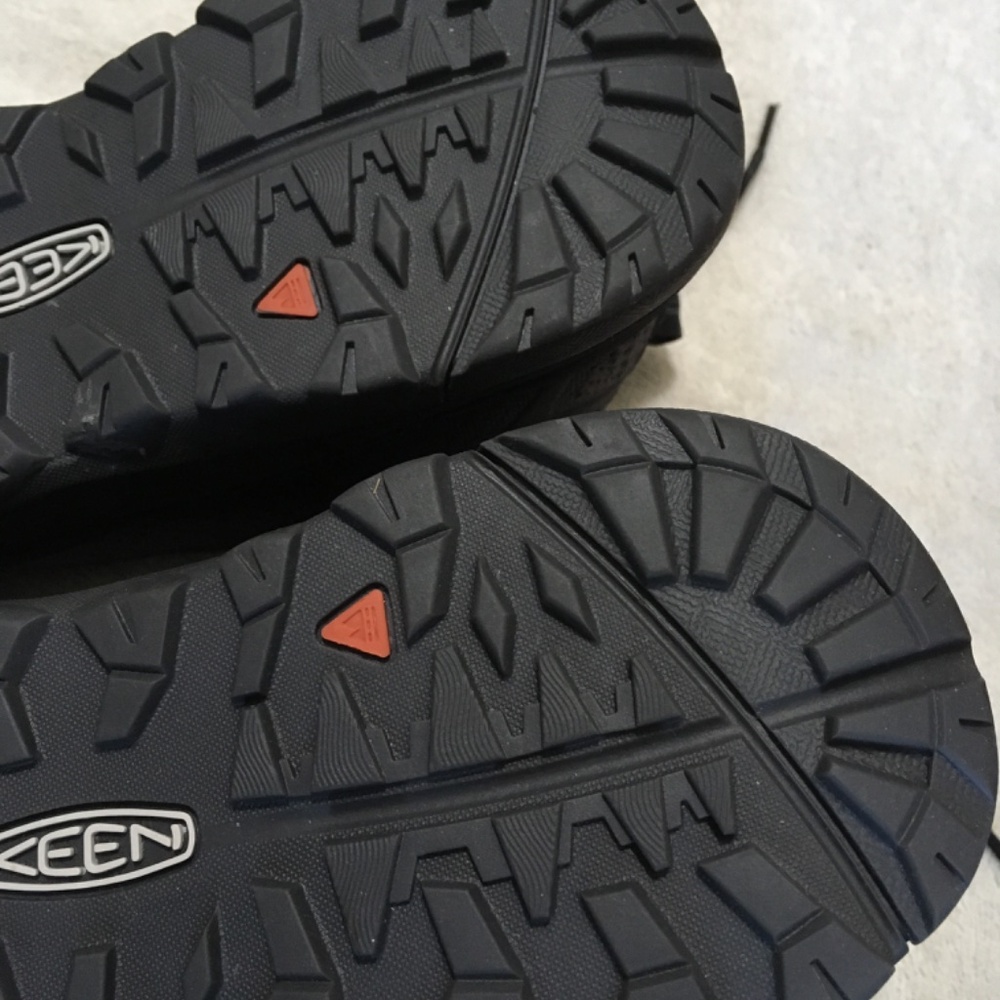 Keen Women’s size 7.5 Black Terradora II Low Top Dry KonnectFit Hiking Sneakers - Picture 4 of 14